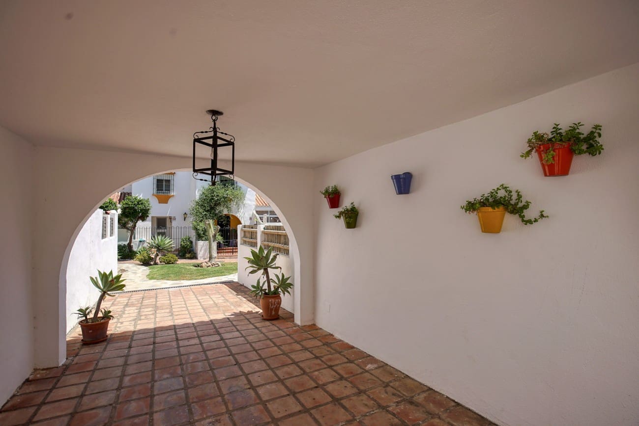 4 soveværelse Byhus til salg i Casares - € 599.000 (Ref: 9097094)