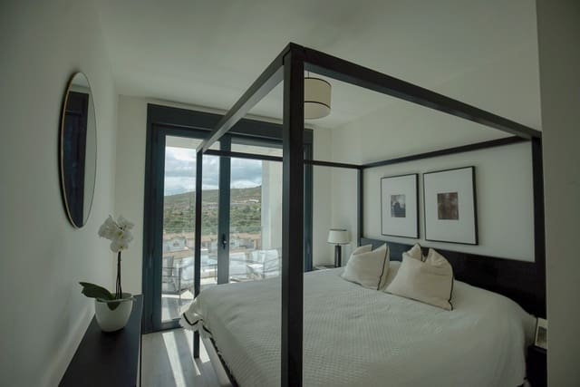 3 soveværelse Byhus til salg i Manilva Pueblo, Manilva - € 760.000 (Ref: 9115089)