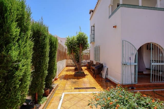 4 soveværelse Byhus til salg i Casares Pueblo, Casares - € 599.000 (Ref: 9115090)