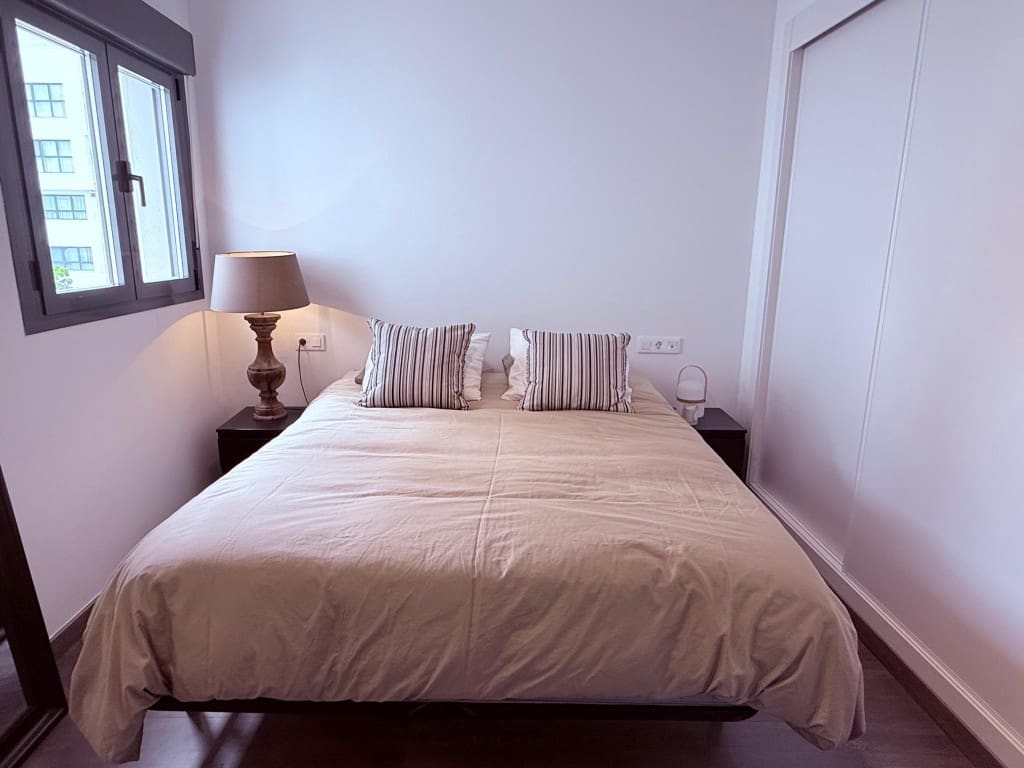 2 soveværelse Lejlighed til salg i Estepona - € 399.000 (Ref: 9115092)