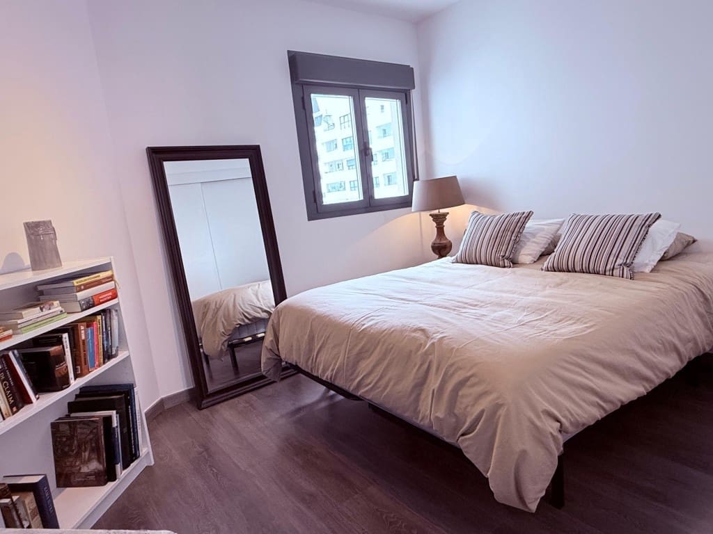 2 soveværelse Lejlighed til salg i Estepona - € 399.000 (Ref: 9115092)