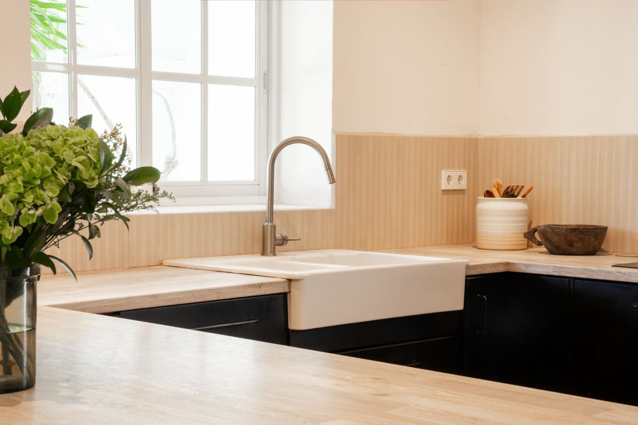 4 bedroom Villa for sale in Estepona with pool - € 1,450,000 (Ref: 9192680)