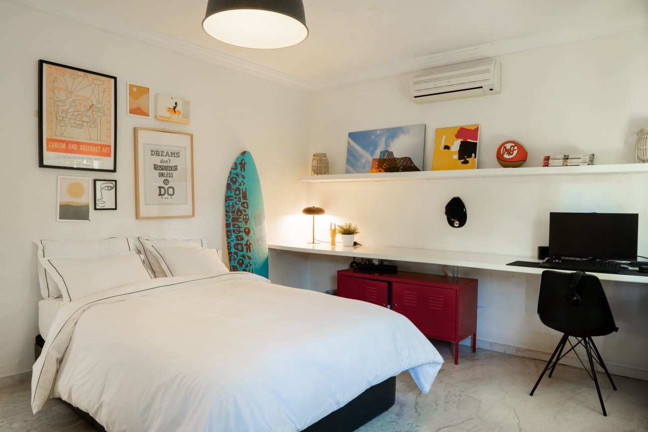 4 bedroom Villa for sale in Estepona with pool - € 1,450,000 (Ref: 9192680)