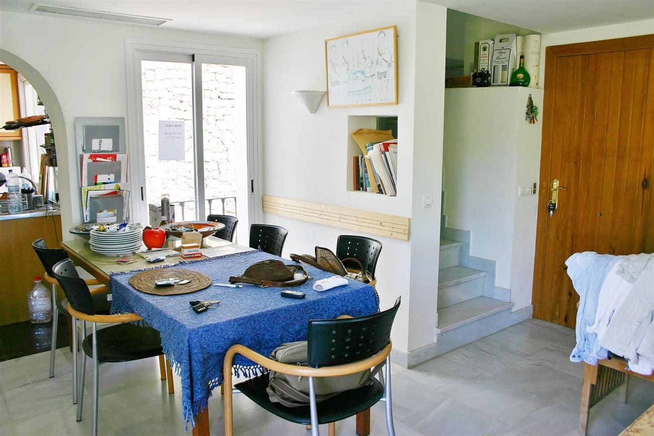 2 quarto Apartamento para venda em Benahavis com piscina - 280 000 € (Ref: 9245410)