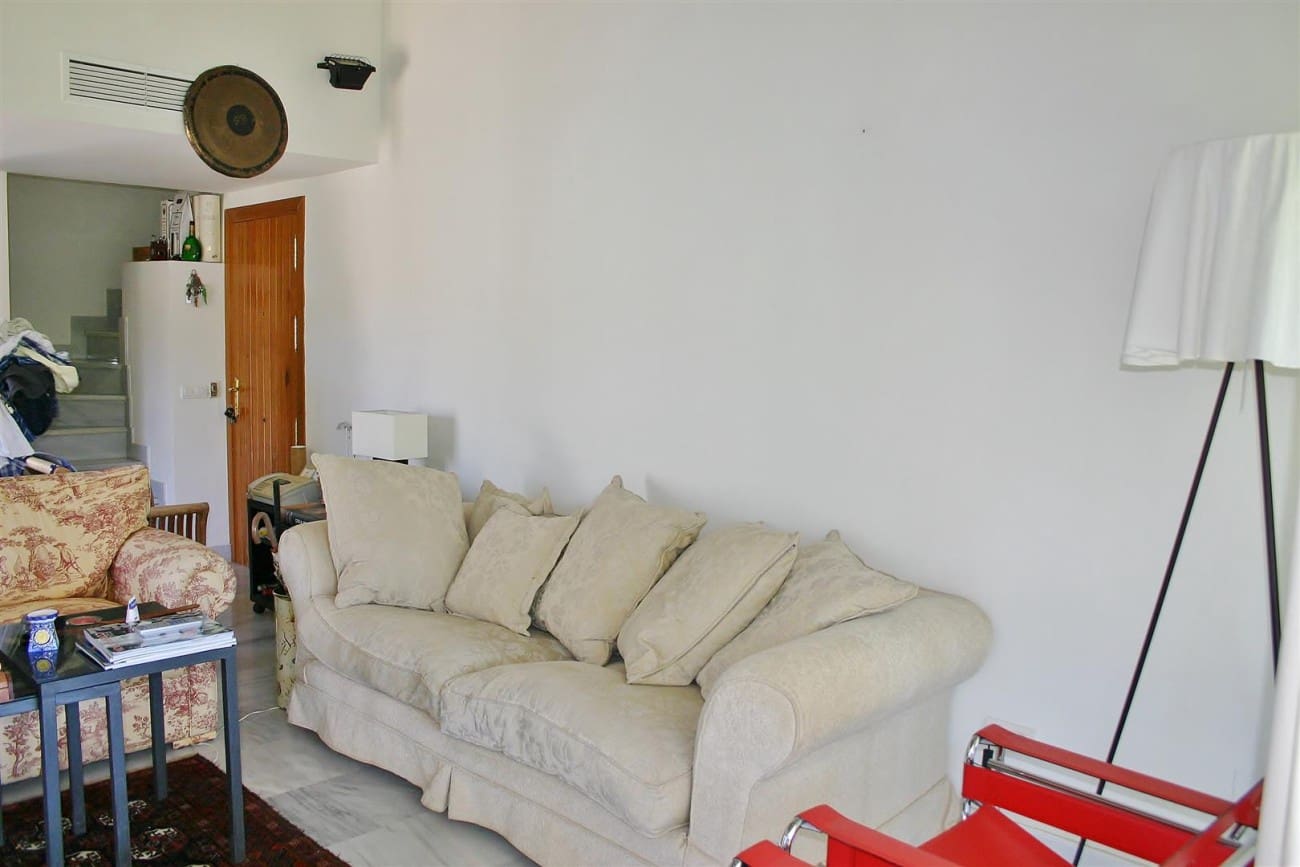 2 quarto Apartamento para venda em Benahavis com piscina - 280 000 € (Ref: 9245410)