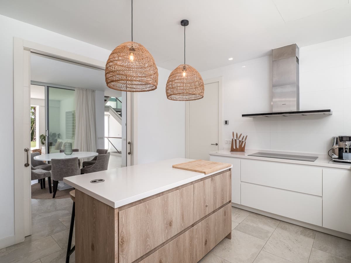 4 sypialnia Willa na sprzedaż w Guadalmina - 2 650 000 € (Ref: 9267689)