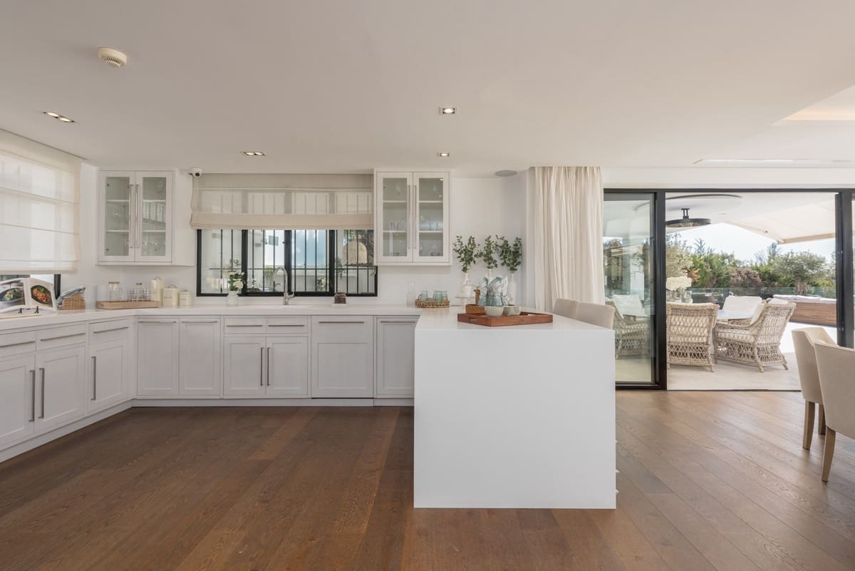 7 Zimmer Villa zu verkaufen in Nueva Andalucia - 6.990.000 € (Ref: 9267692)