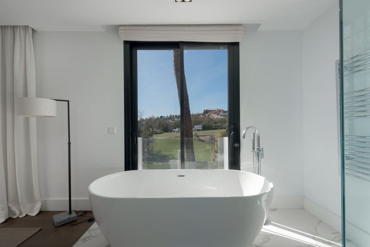 7 Zimmer Villa zu verkaufen in Nueva Andalucia - 6.990.000 € (Ref: 9267692)