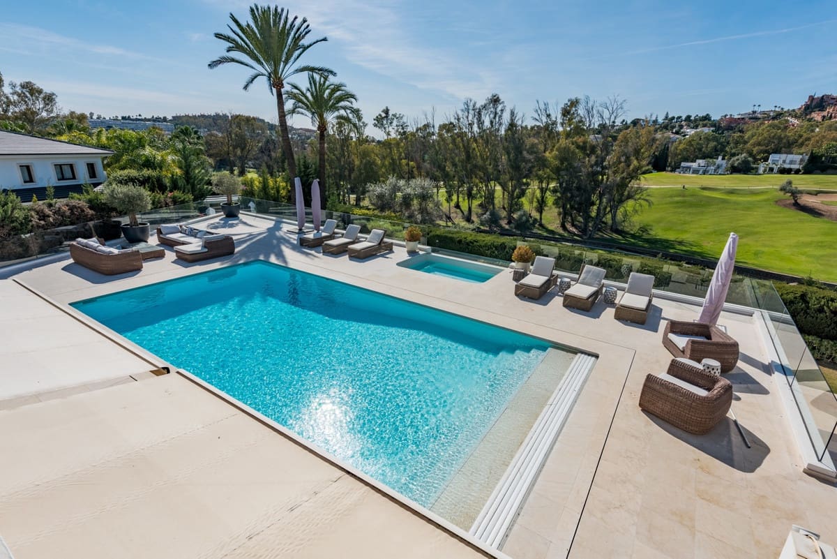 7 Zimmer Villa zu verkaufen in Nueva Andalucia - 6.990.000 € (Ref: 9267692)