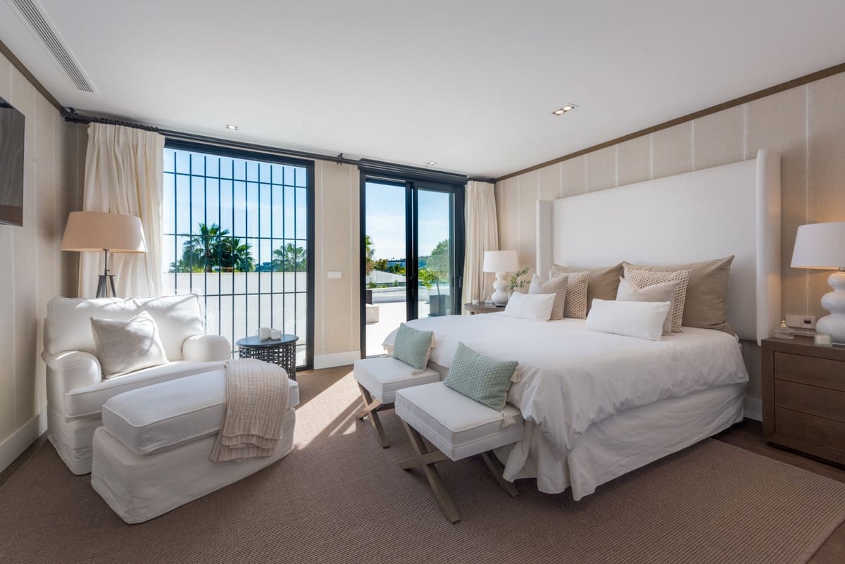 7 Zimmer Villa zu verkaufen in Nueva Andalucia - 6.990.000 € (Ref: 9267692)