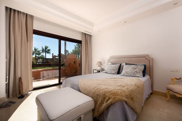 3 soverom Leilighet til salgs i Nueva Andalucia, Marbella - € 1 895 000 (Ref: 9267693)