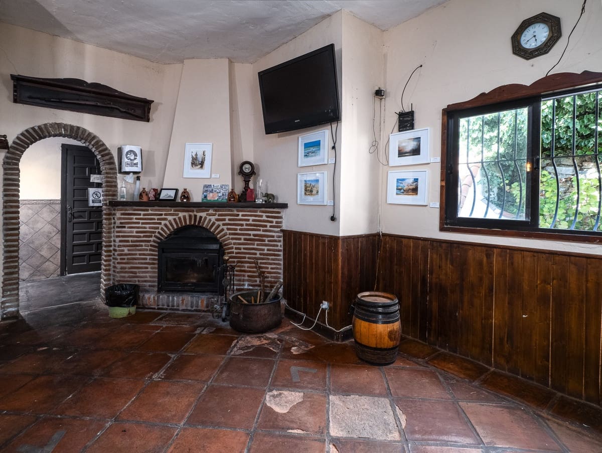 3 soveværelse Erhverv til salg i Casares - € 675.000 (Ref: 9267694)