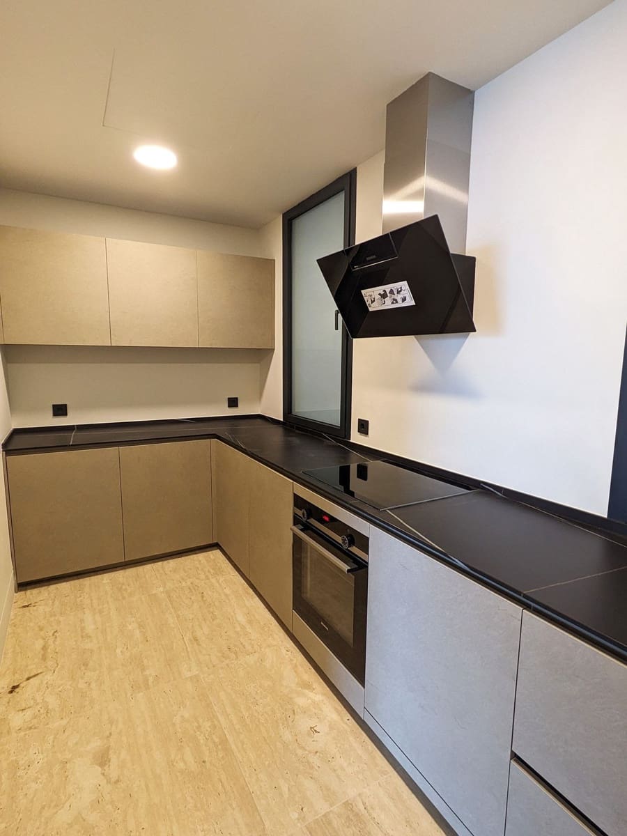 Apartamento de 4 habitaciones en Estepona en venta con garaje - 4.385.000 € (Ref: 9314629)