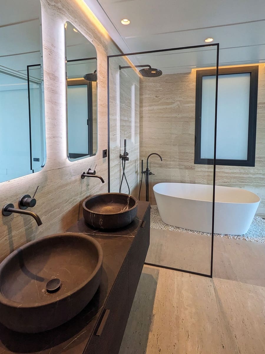 4 bedroom Apartment for sale in Estepona with garage - € 4,385,000 (Ref: 9314630)