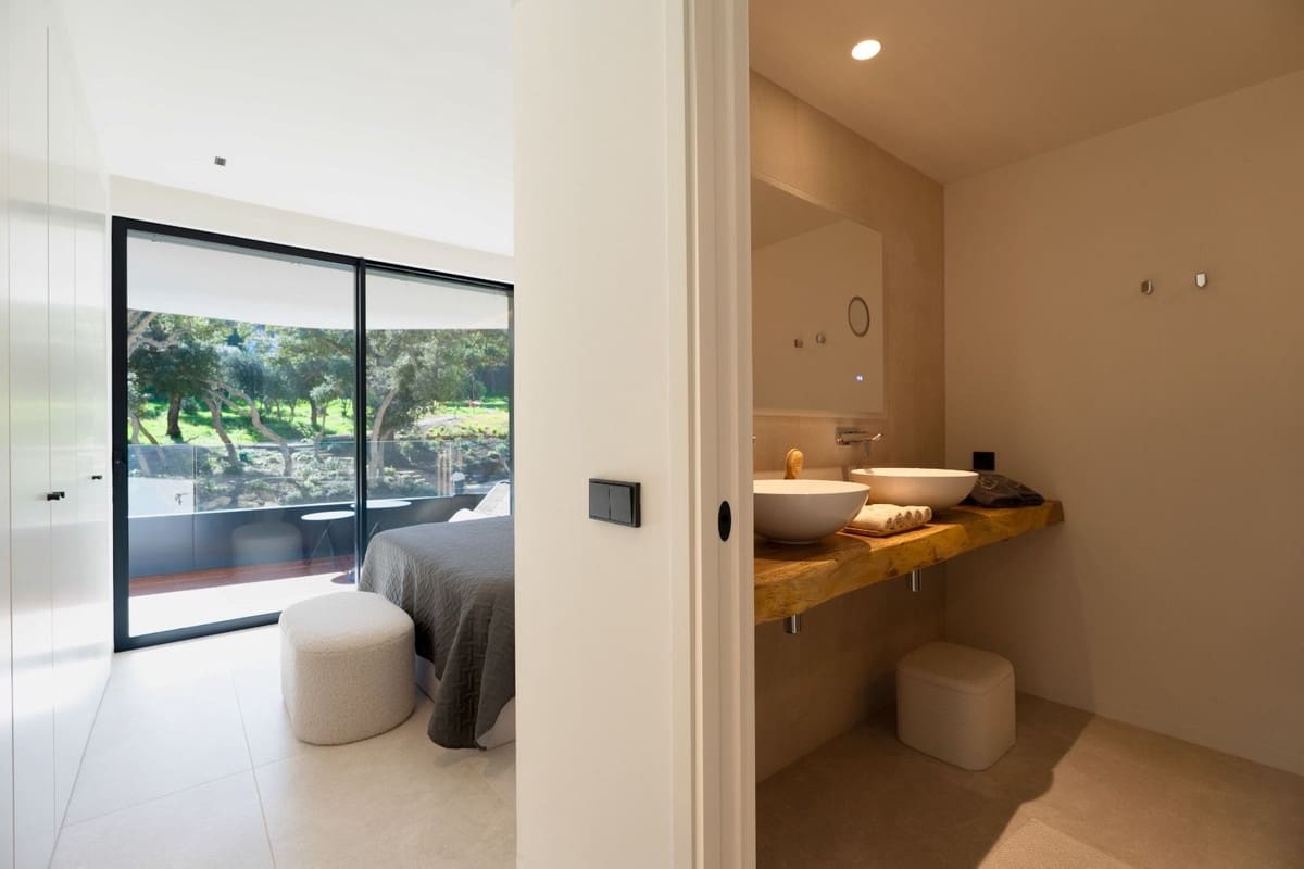 2 soverom Leilighet til salgs i Sotogrande med garasje - € 900 000 (Ref: 9314631)