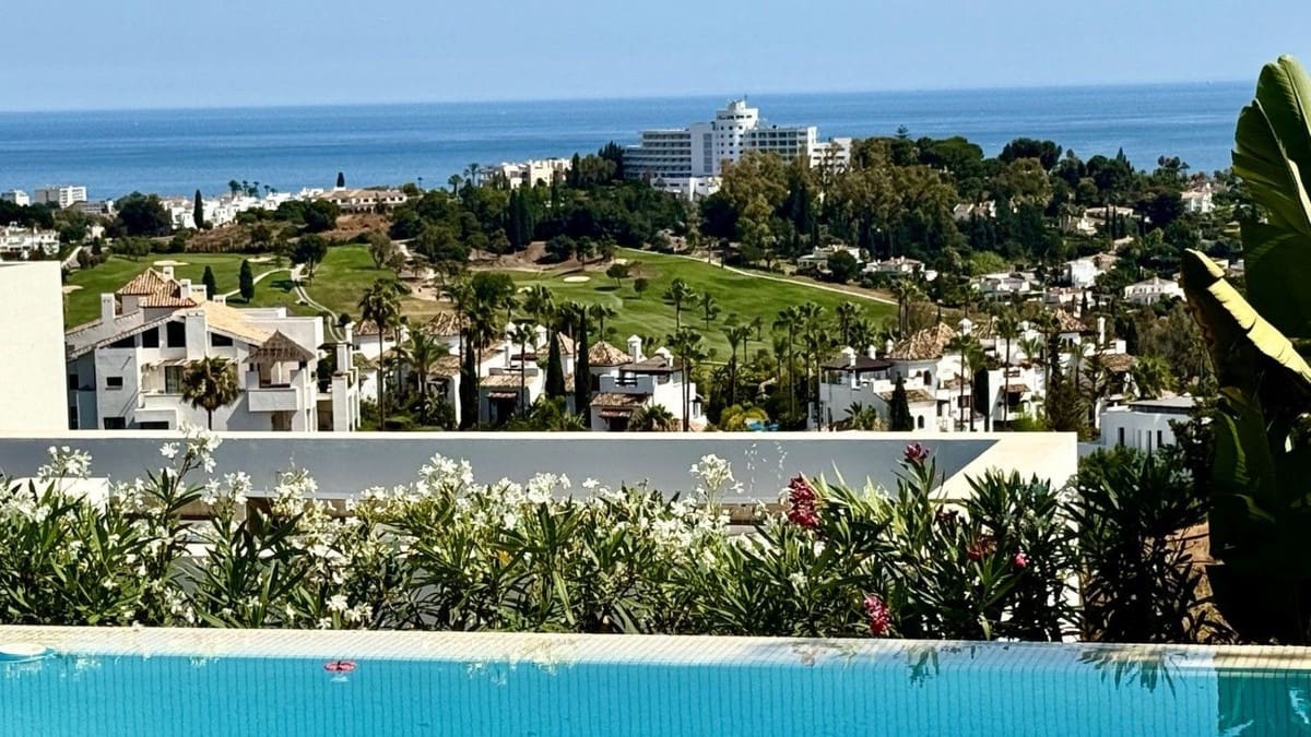 4 bedroom Villa for sale in Benahavis - € 2,950,000 (Ref: 9314634)