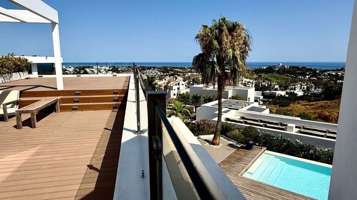 4 bedroom Villa for sale in Benahavis - € 2,950,000 (Ref: 9314634)