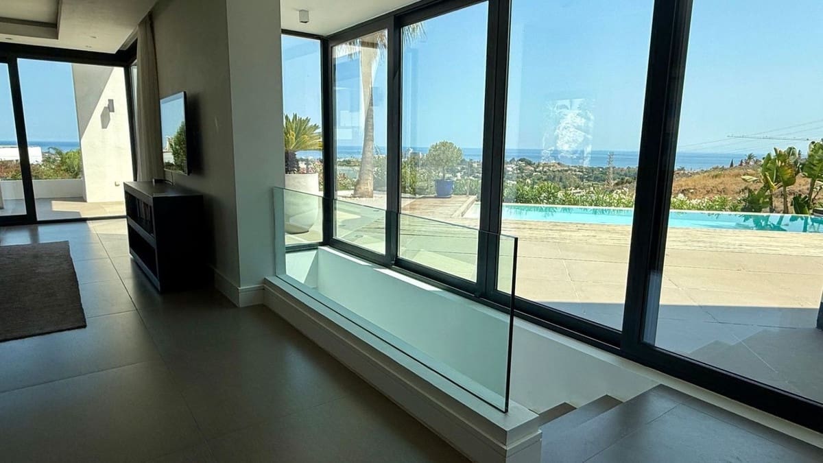 4 bedroom Villa for sale in Benahavis - € 2,950,000 (Ref: 9314634)