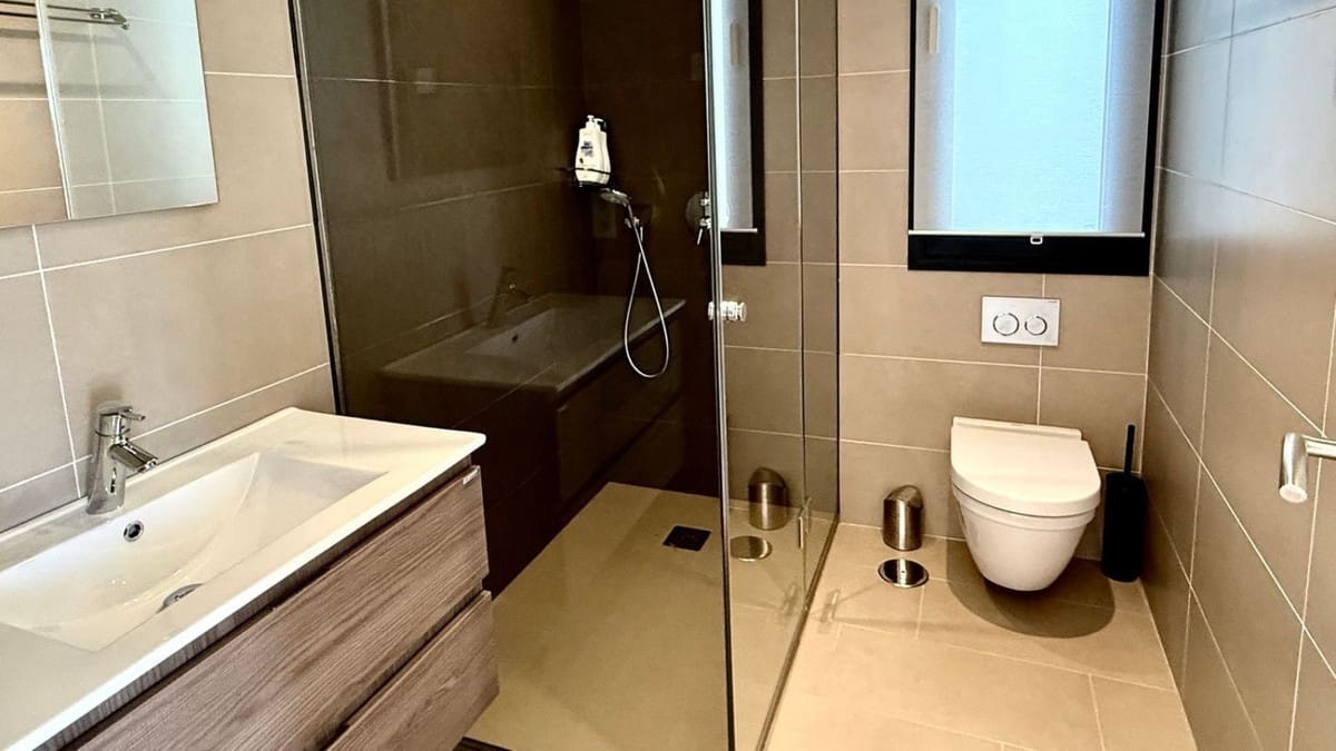 4 bedroom Villa for sale in Benahavis - € 2,950,000 (Ref: 9314634)