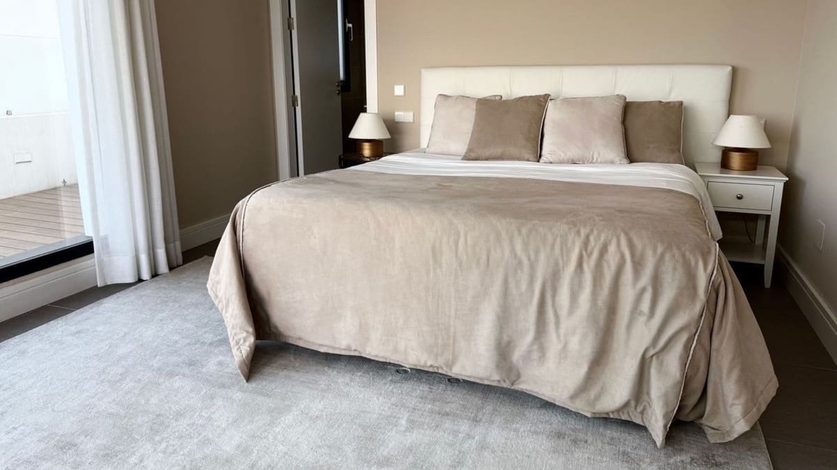 4 bedroom Villa for sale in Benahavis - € 2,950,000 (Ref: 9314634)