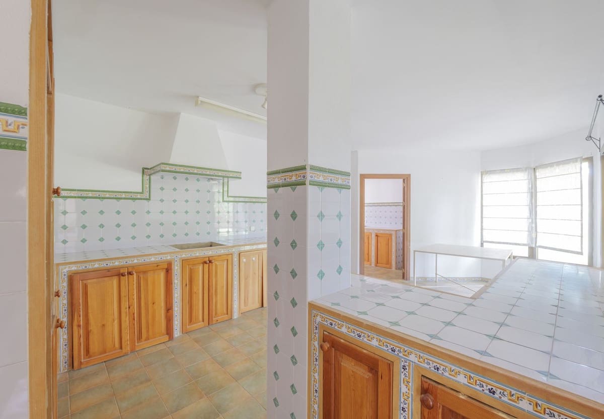 6 quarto Moradia para venda em San Roque com garagem - 1 650 000 € (Ref: 9314635)