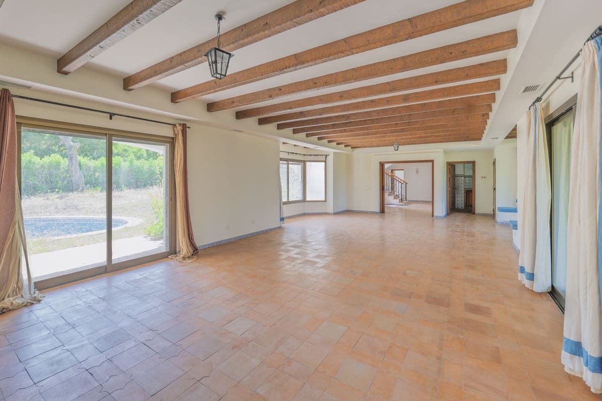 6 quarto Moradia para venda em San Roque com garagem - 1 650 000 € (Ref: 9314635)