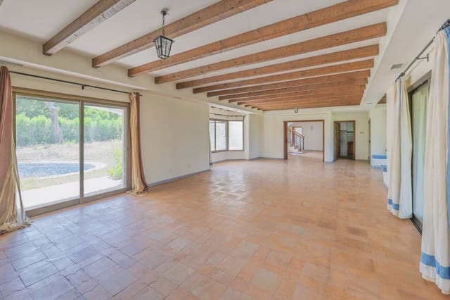 6 quarto Moradia para venda em San Roque com garagem - 1 650 000 € (Ref: 9314635)