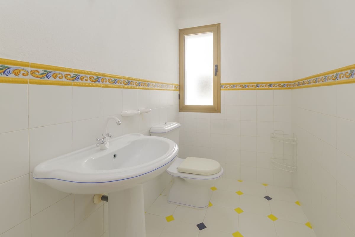 6 quarto Moradia para venda em San Roque com garagem - 1 650 000 € (Ref: 9314635)