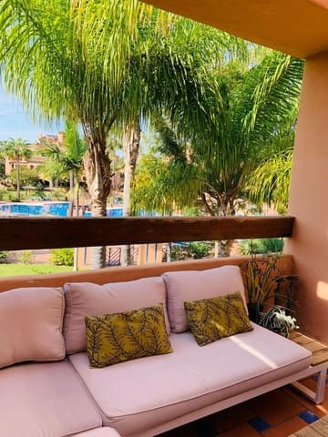3 bedroom Apartment for sale in Estepona with garage - € 595,000 (Ref: 9314637)