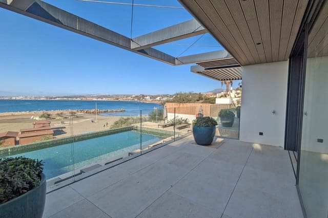 3 bedroom Apartment for sale in Estepona with garage - € 2,410,000 (Ref: 9314639)