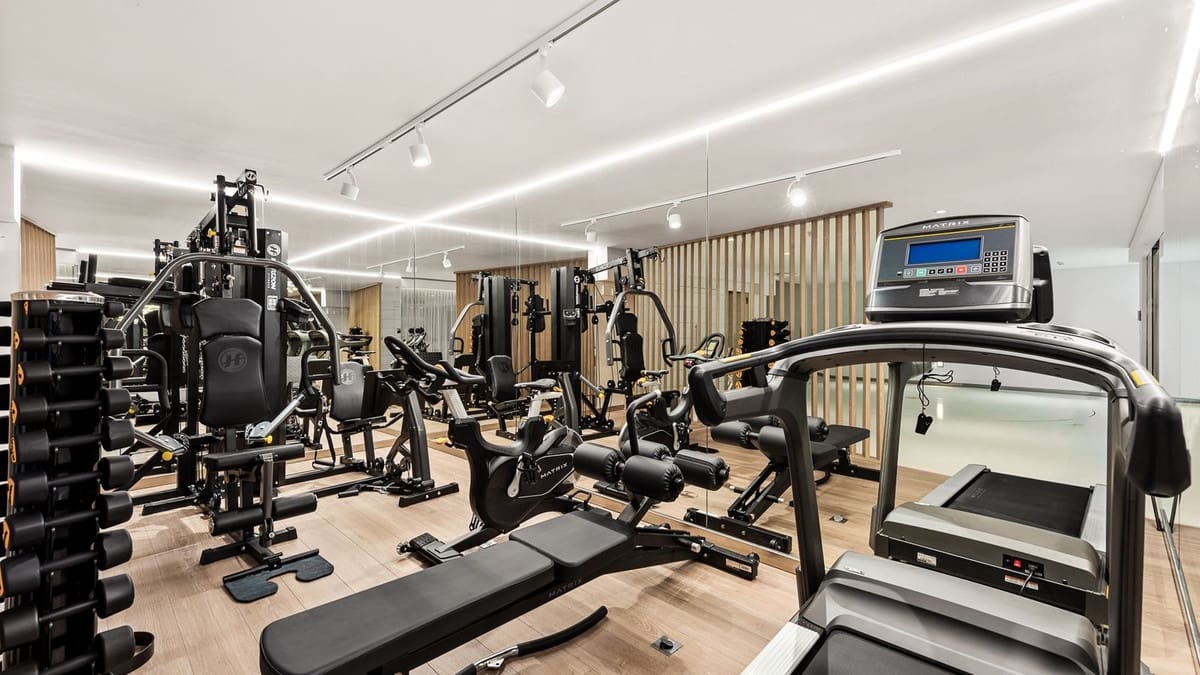 4 bedroom Villa for sale in Marbella - € 10,500,000 (Ref: 9314640)