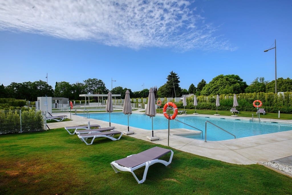 Apartamento de 3 habitaciones en San Pedro de Alcantara en venta - 1.150.000 € (Ref: 9352120)