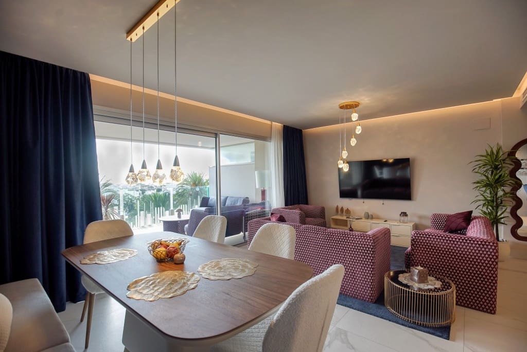 3 bedroom Apartment for sale in San Pedro de Alcantara - € 1,150,000 (Ref: 9352120)