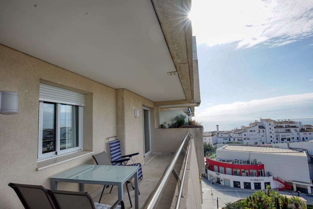 Apartamento de 2 habitaciones en Puerto Banus en venta con garaje - 580.000 € (Ref: 9352121)