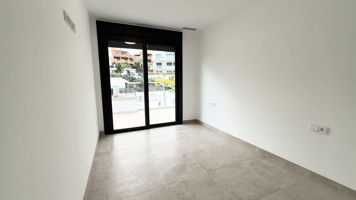 3 bedroom Apartment for sale in Atalaya-Isdabe - € 895,000 (Ref: 9357488)