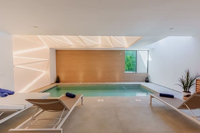 5 camera da letto Villa in vendita in Estepona con piscina - 6.300.000 € (Rif: 9360235)