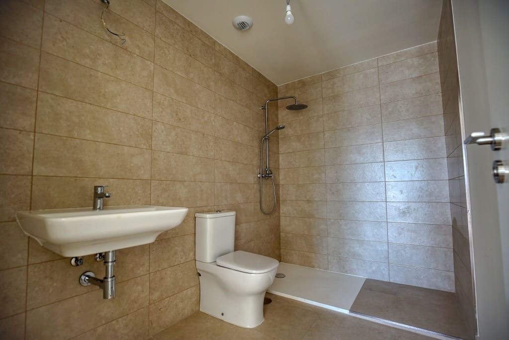 2 Zimmer Apartment zu verkaufen in Estepona - 369.000 € (Ref: 9360236)