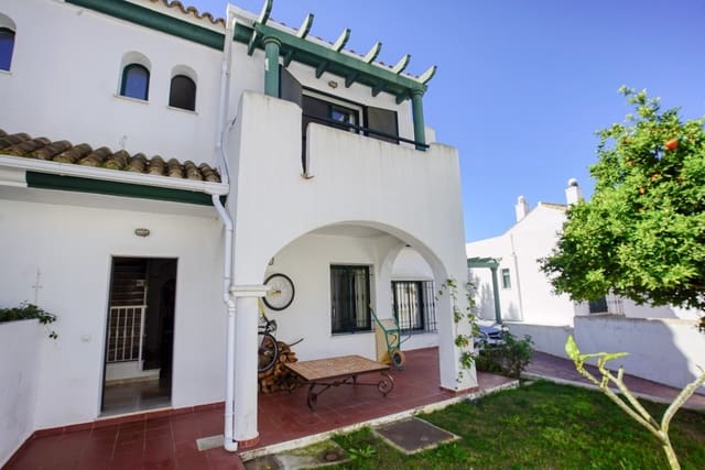 Chalet de 3 habitaciones en La Duquesa / Puerto de la Duquesa, Manilva en venta - 535.000 € (Ref: 9360237)