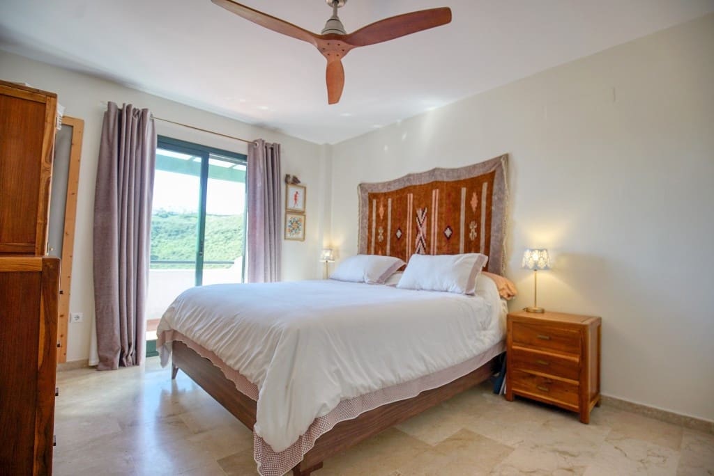 3 quarto Moradia para venda em La Duquesa / Puerto de la Duquesa - 549 000 € (Ref: 9360237)