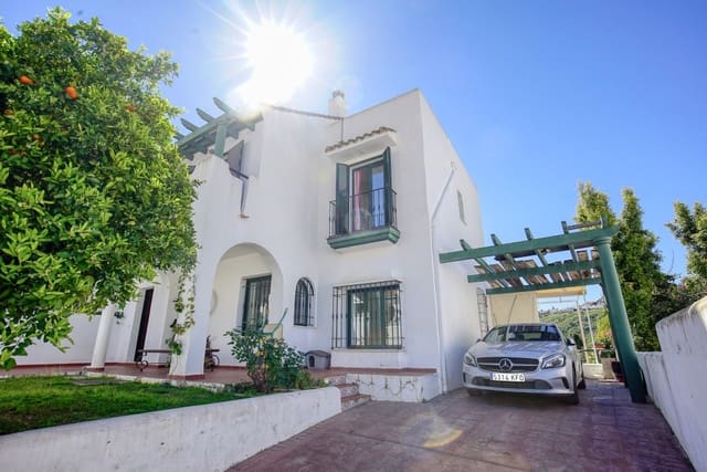 3 sovrum Villa till salu i La Duquesa / Puerto de la Duquesa, Manilva - 549 000 € (Ref: 9360237)