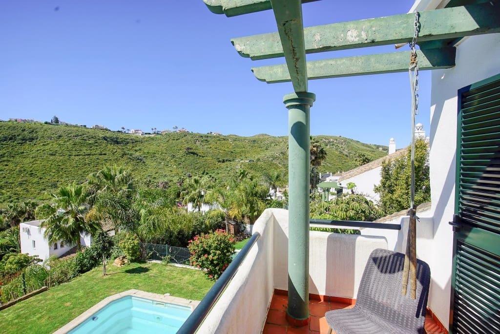 3 quarto Moradia para venda em La Duquesa / Puerto de la Duquesa - 549 000 € (Ref: 9360237)