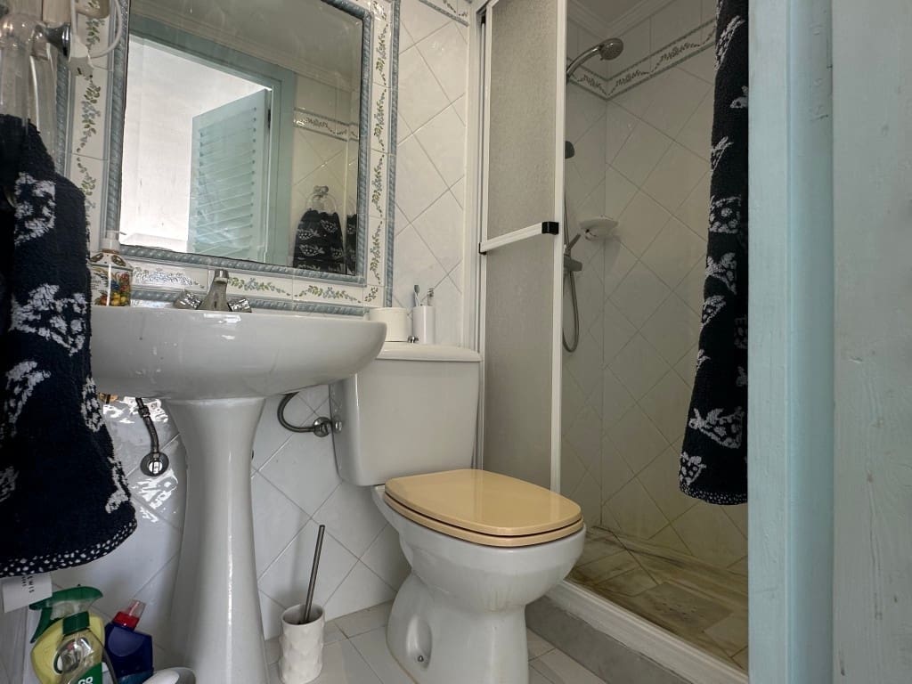 2 sypialnia Dom na sprzedaż w Estepona - 475 000 € (Ref: 9360241)