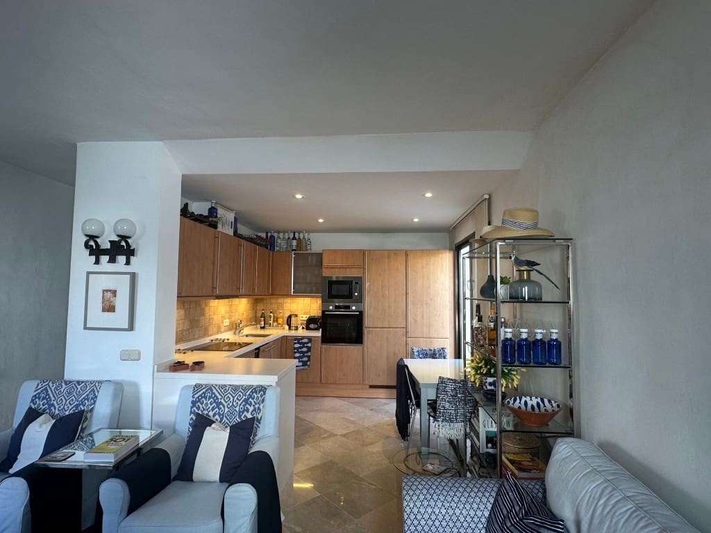 2 quarto Casa em Banda para venda em Estepona - 475 000 € (Ref: 9360241)