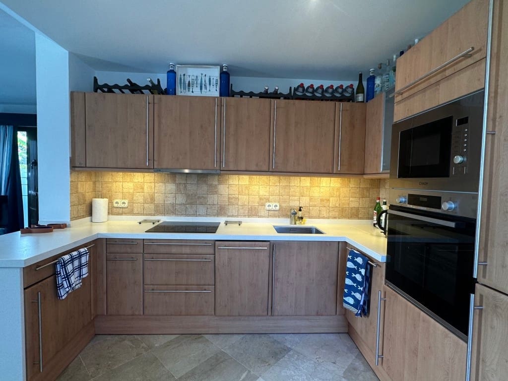 2 quarto Casa em Banda para venda em Estepona - 475 000 € (Ref: 9360241)