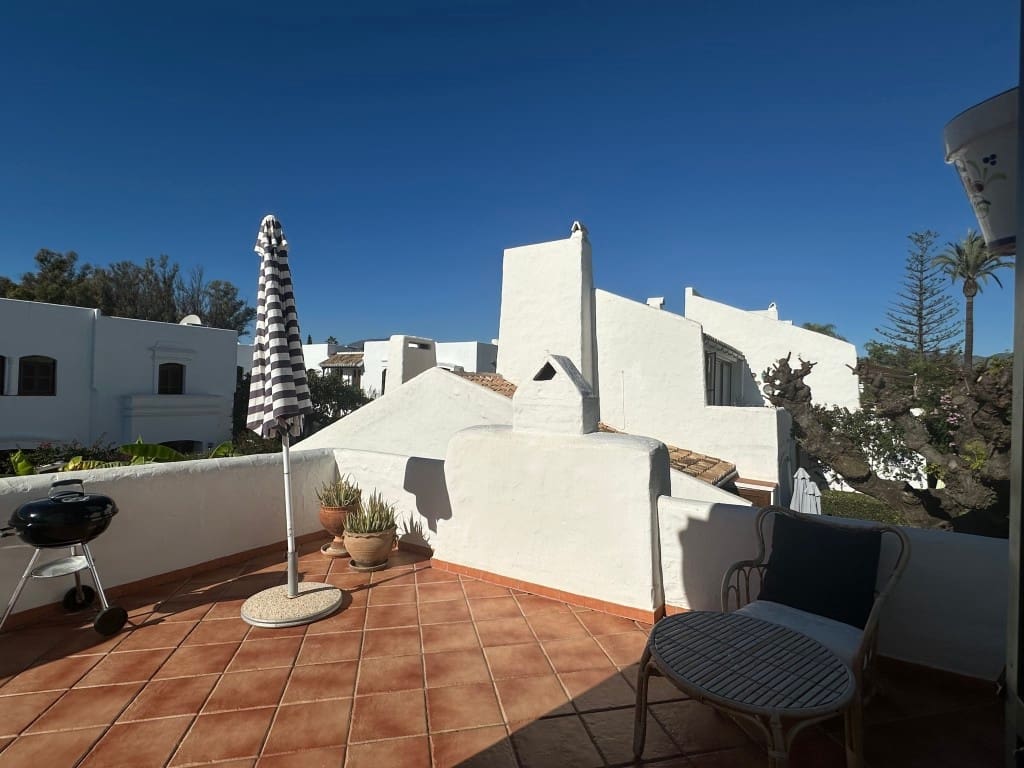 2 soveværelse Byhus til salg i Estepona - € 435.000 (Ref: 9360241)