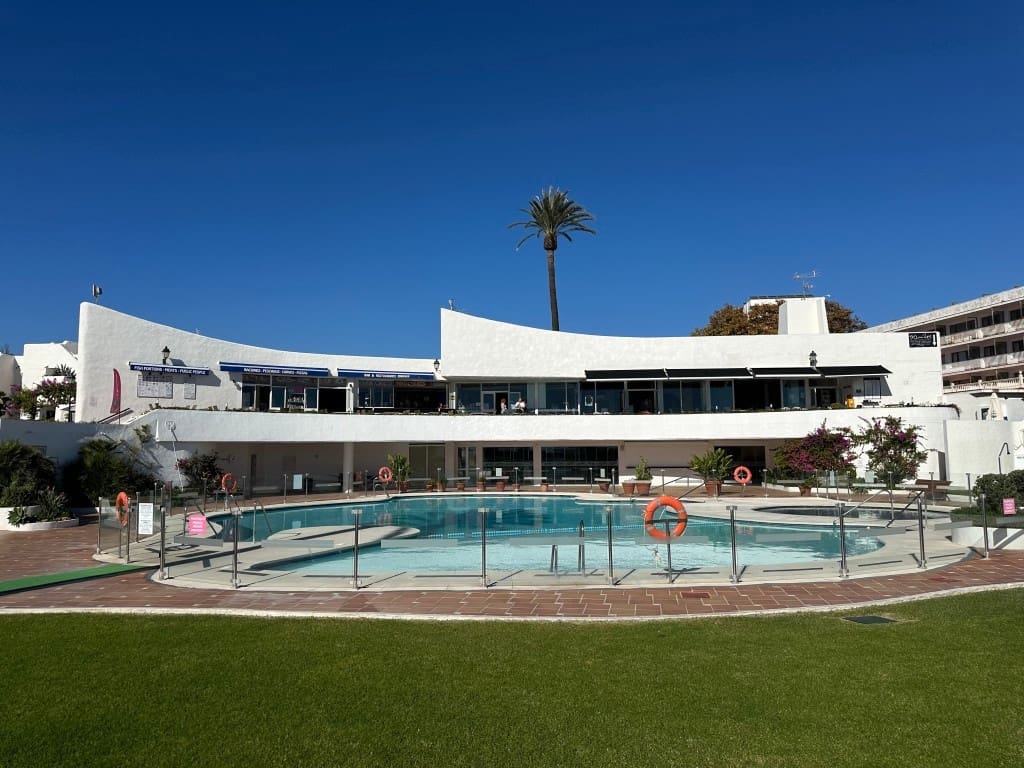 2 soveværelse Byhus til salg i Estepona - € 435.000 (Ref: 9360241)
