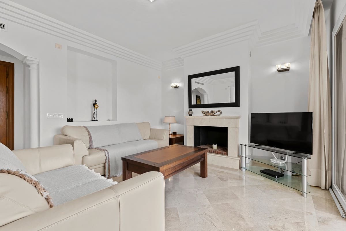 3 soveværelse Lejlighed til salg i Casares - € 595.000 (Ref: 9541990)