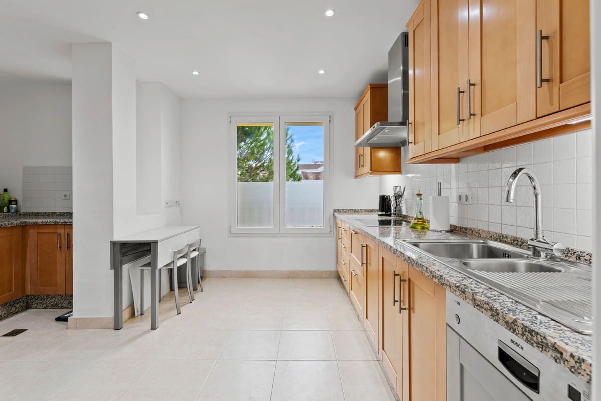 3 soveværelse Lejlighed til salg i Casares - € 595.000 (Ref: 9541990)