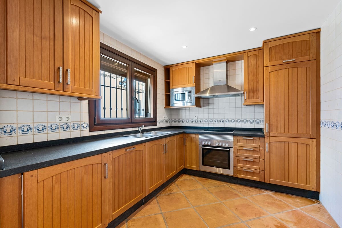 3 soveværelse Byhus til salg i Casares - € 410.000 (Ref: 9541991)