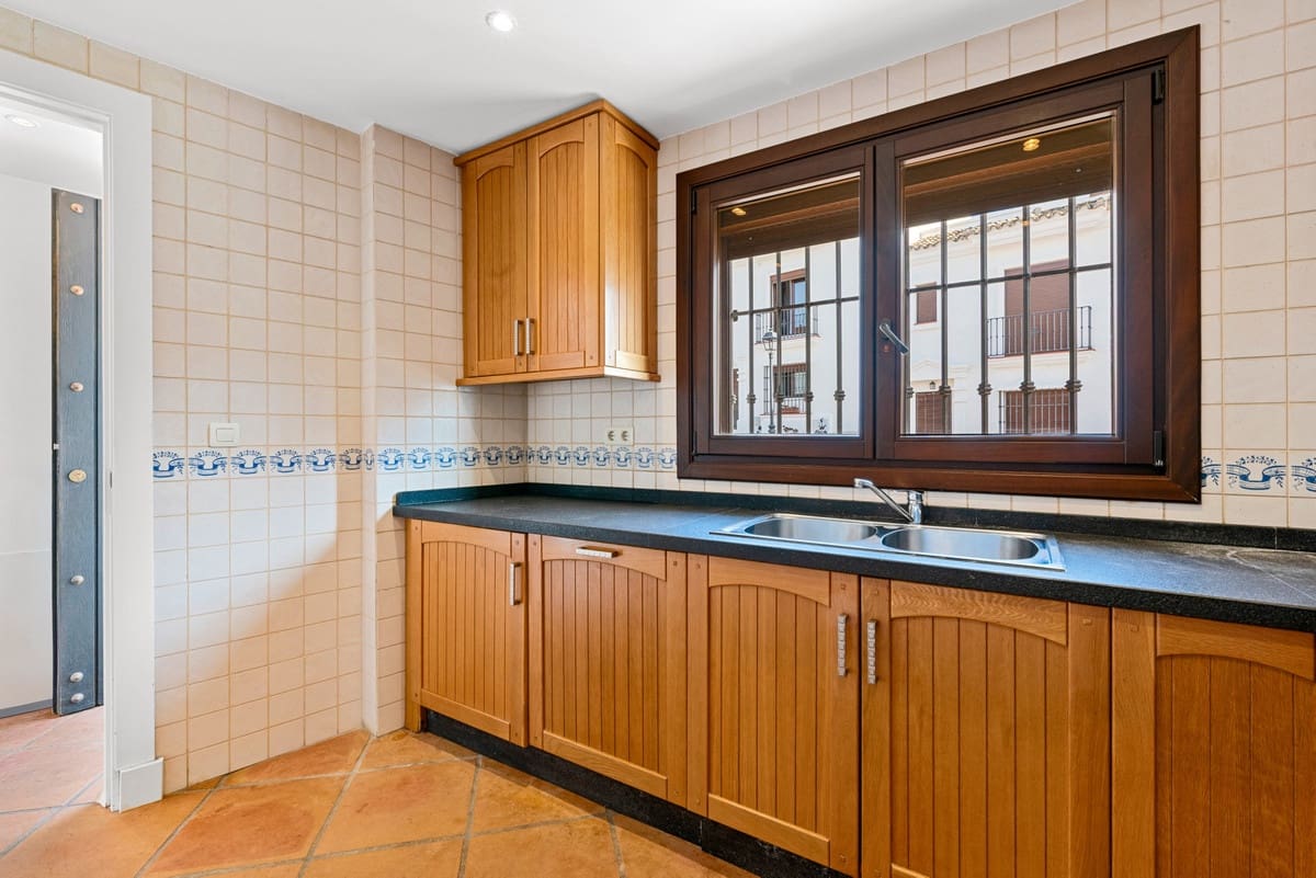 3 soveværelse Byhus til salg i Casares - € 410.000 (Ref: 9541991)